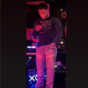 Meet your Posher, J.R.